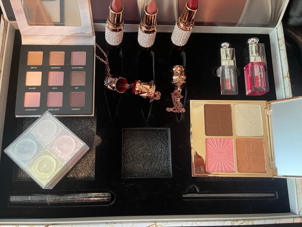 RADIANT ALLURE COLLECTION - MAKEUP SET